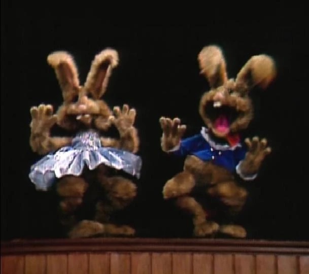 Why Everyone Deserved to Win the Talent Contest in “Emmet Otter”