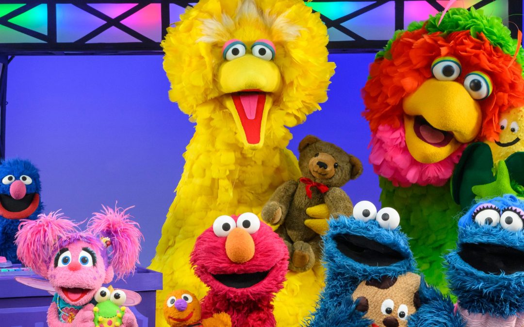 Elmo’s World: Dance Party Hits YouTube