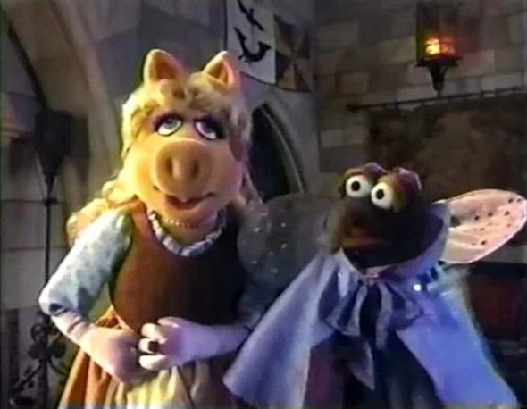 Piggy as Cinderella and Gonzo as the Fairy God-Thing